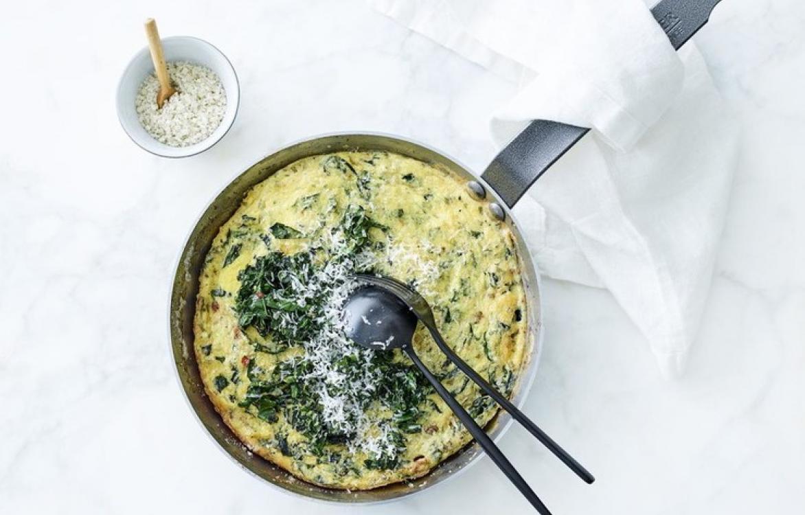 Frittata van aardappelen en groenterestjes