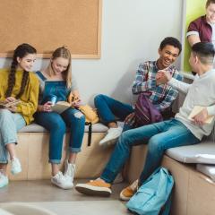 tieners op school